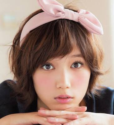 tomo___Mg's tweet photo. みんなはどっち派？

広瀬すず→RT

本田翼→ふぁぼ https://t.co/uety9E8jjW