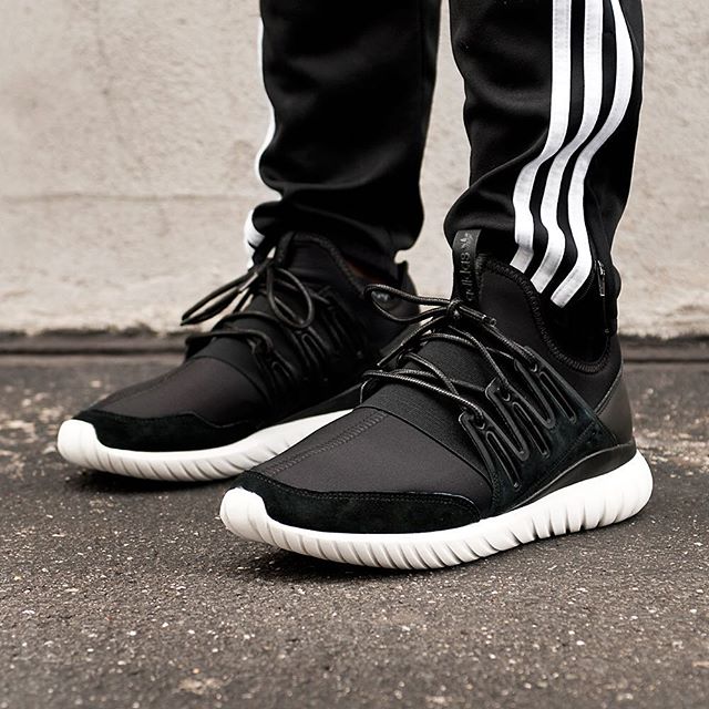 Adidas Tubular Doom Triple Black