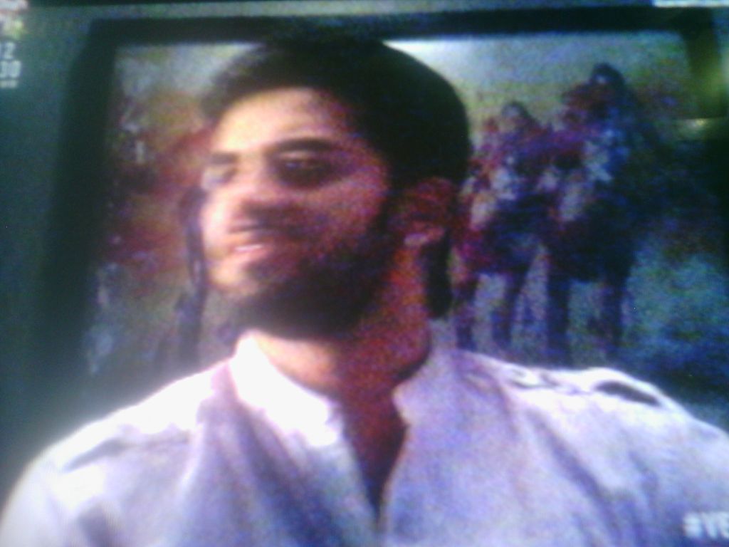 YuliatinLia's tweet photo. Nah lho!! Awass baldev kamu demam cinta #VEERAEPS86 @SeriesANTV @whatsonANTV @akangobet https://t.co/AE6J7vTW34