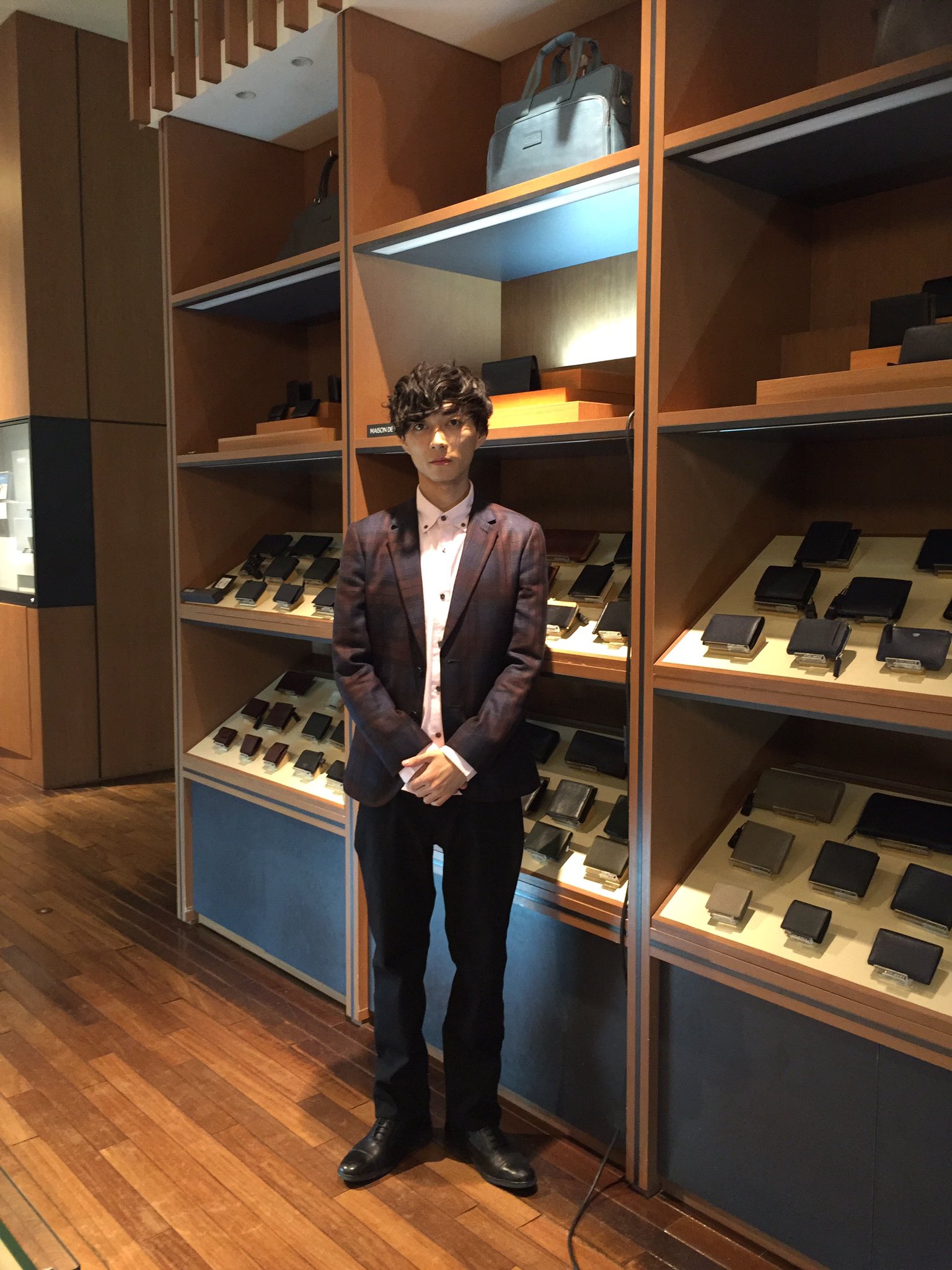 渋谷謙人 Twitter પર Bsジャパン 真夜中の百貨店 シークレットルームへようこそ 本日23 00 第2話オープン です O O ノ 是非ご覧下さい T Co Tkzrcznkc3 渋谷謙人 Twitter પર Bsジャパン 真夜中の百貨店 シークレットルームへようこそ 本日23 00 第2話オープン です O O ノ 是非ご覧下さい T Co Tkzrcznkc3