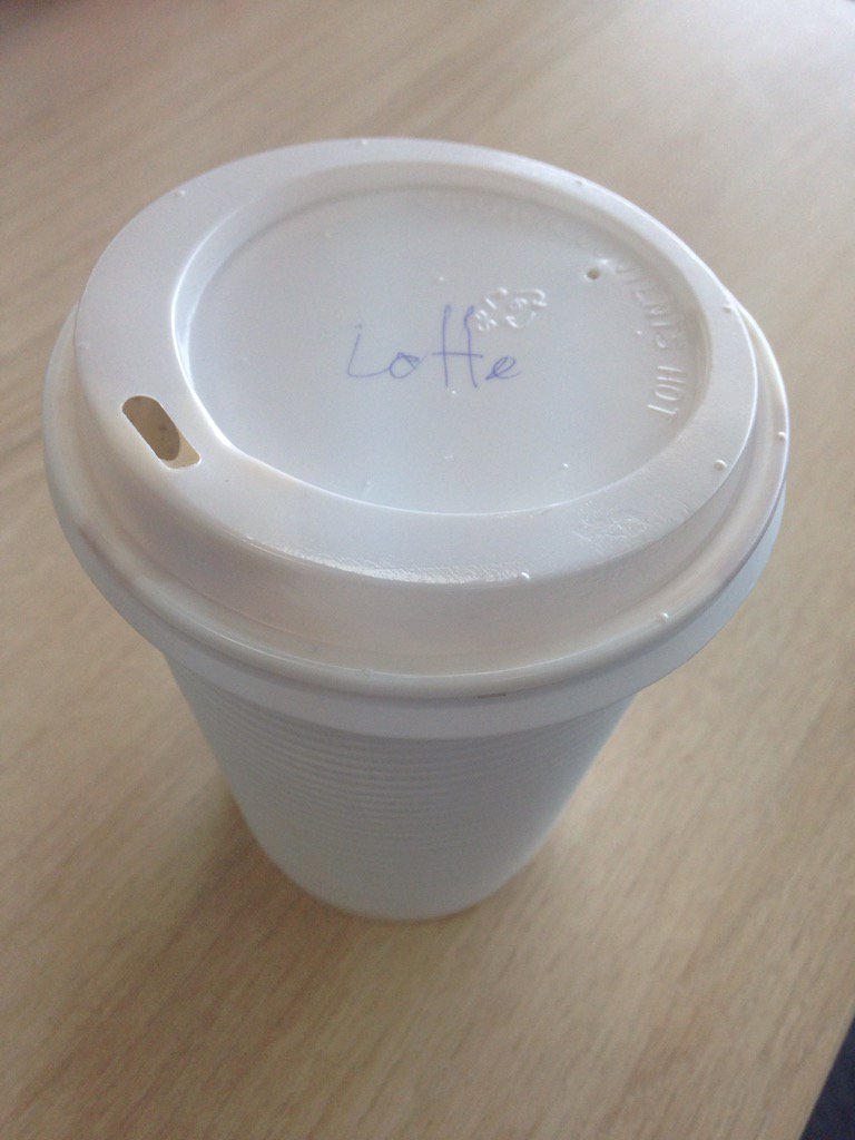 Lucyannasmith's tweet photo. Who doesn't love a morning lotte Via @Vapiano #coffeefix #postbootcamp https://t.co/mXaQE1tjFV