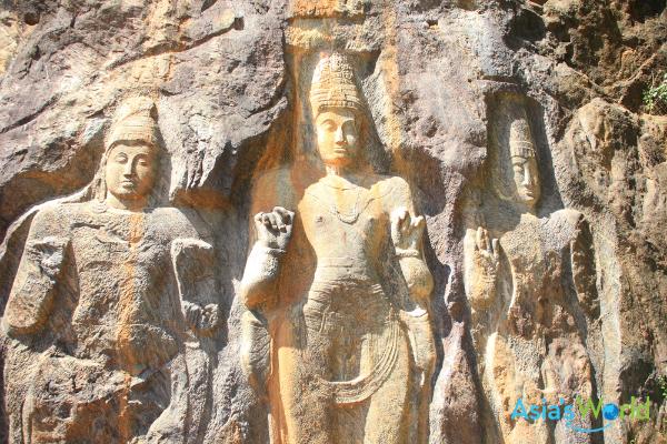Asiasworld1's tweet photo. Buduruwagala
https://t.co/Ygt7yhBNIF
#travel #thailand https://t.co/7ar7qyskie