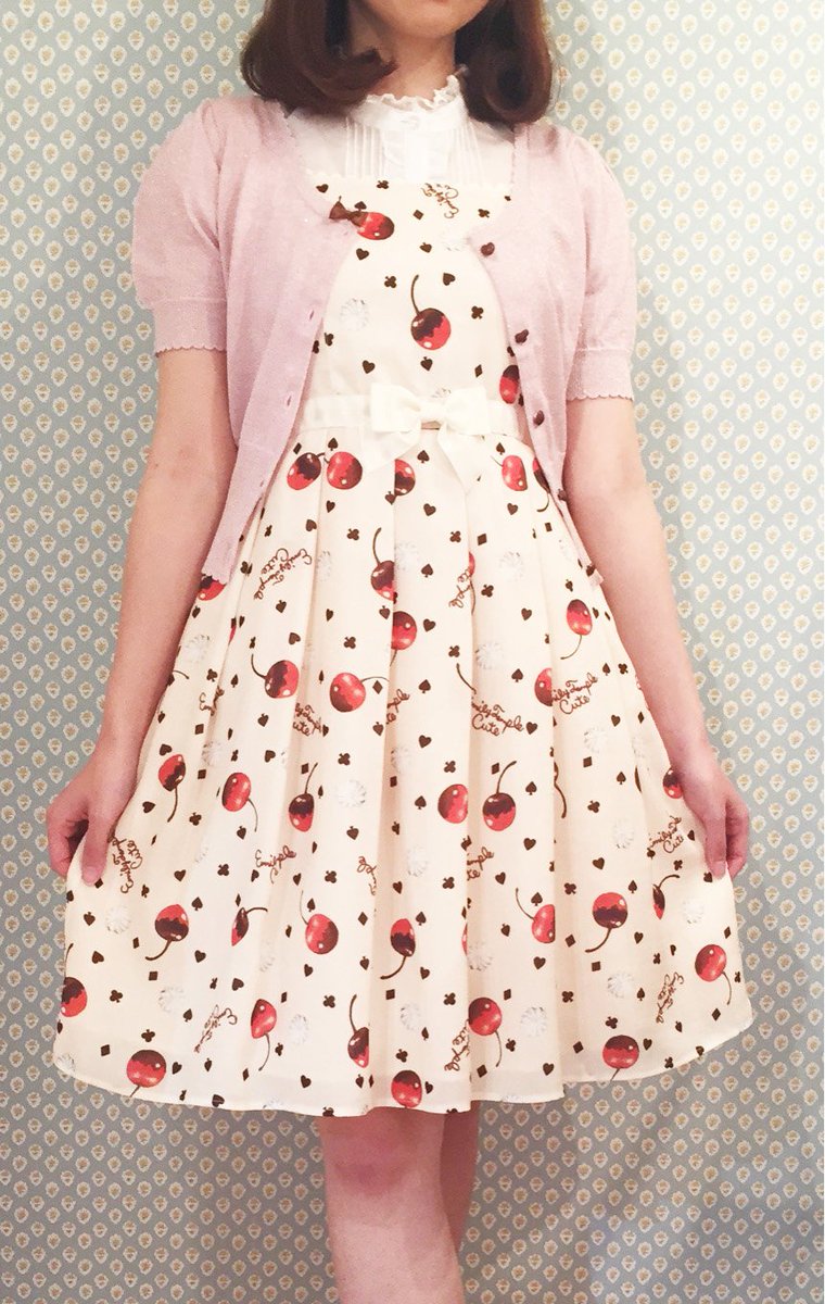 Emilytemple Cute原宿店 V Twitter New Arrival ウエストにあしらわれたリボンがキュートなワンピース 肩ひもの トリコロールリボンがポイント メルティチェリーウエストリボンワンピース アイボリー レッド ネイビー 26 800 Tax T Co Gvsnob95r5