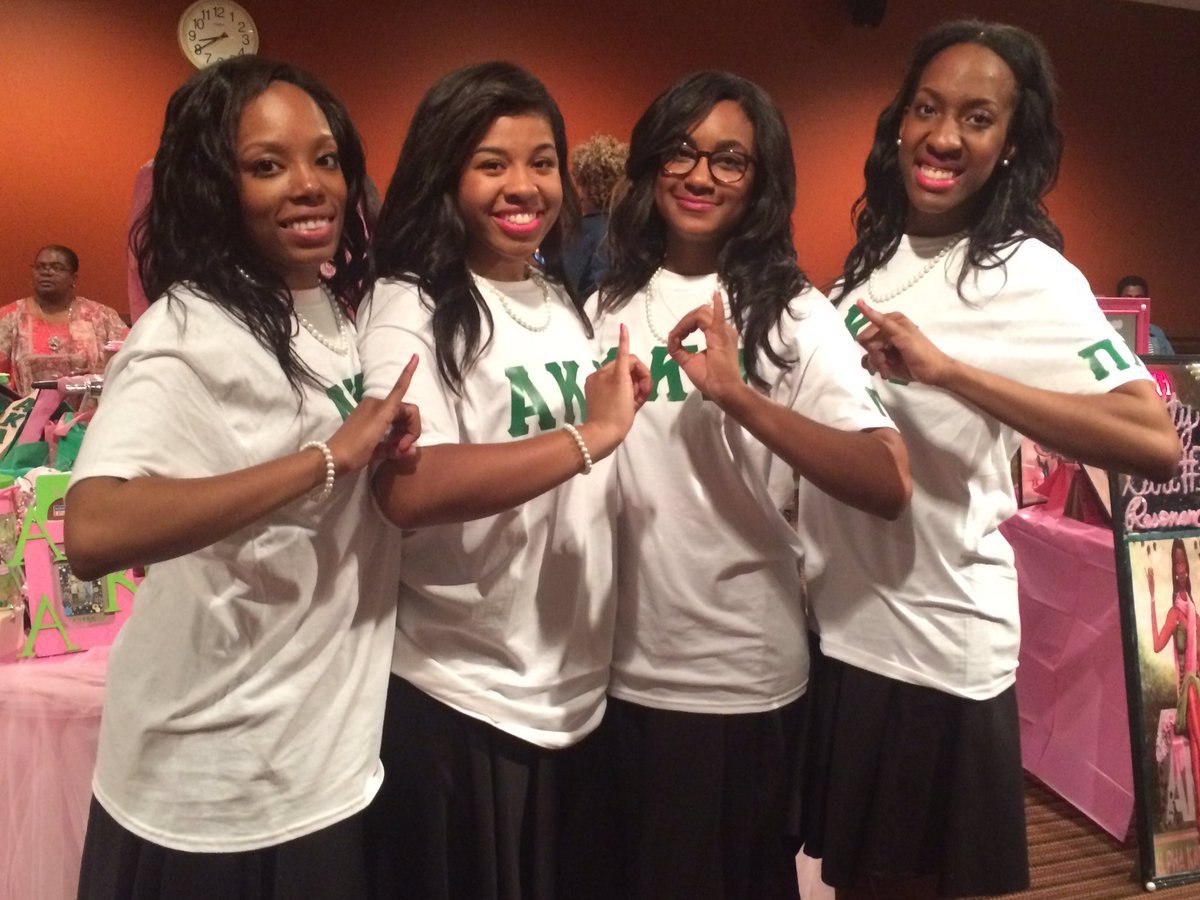 PilambdaAKAs's tweet photo. Meet E.S.O.T.E.R.I.K #Spr16 #BabyNeos #PiLambdaLivesForever https://t.co/zudk7rvt44