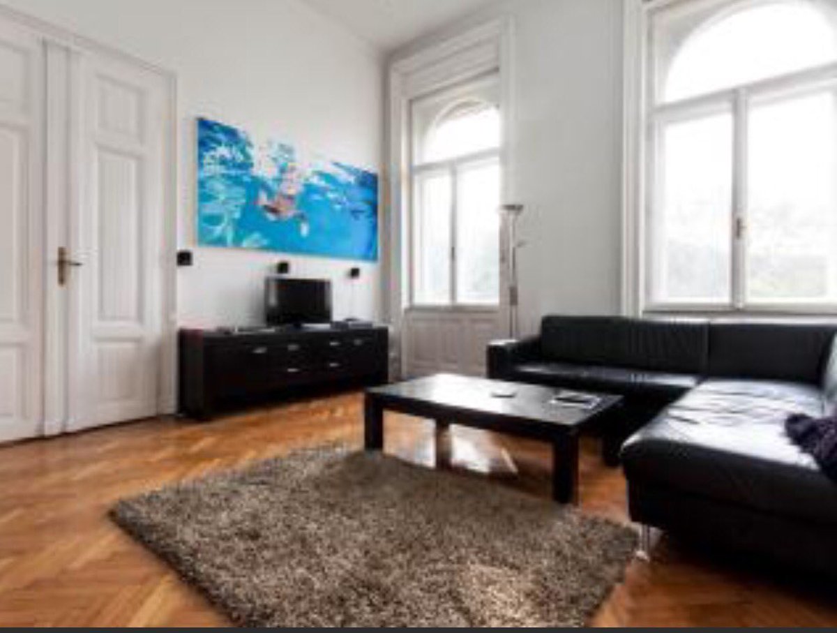 FlatsinBudapest's tweet photo. Have a #romantic city break in #Budapest in my luxury #apartment centrally located dist.1 on the banks of the Danube https://t.co/GGZLdH8MXC
