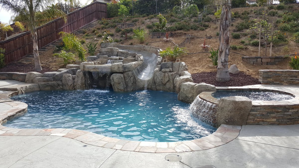 element_const's tweet photo. New pool freshly finished up! https://t.co/nTiwZWyj46