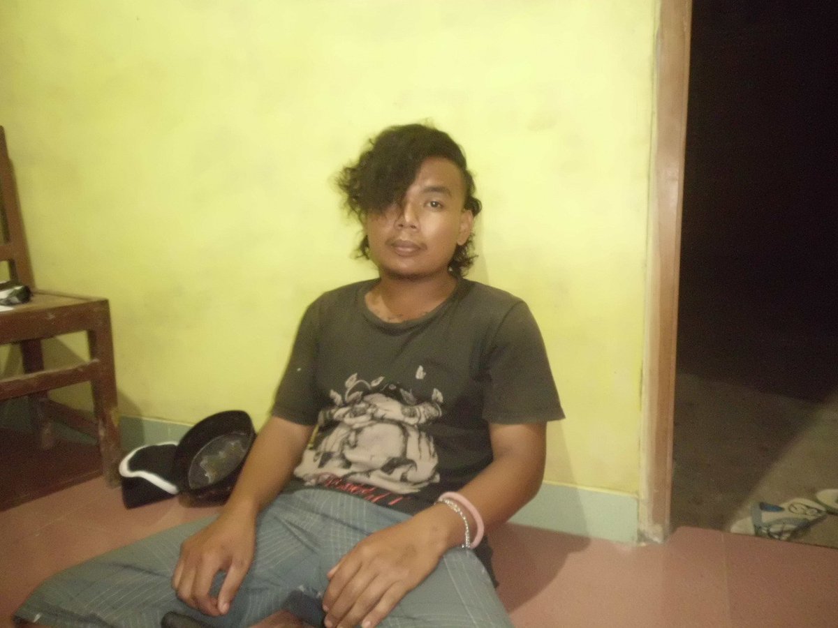 izzul_maali's tweet photo. rock n roll https://t.co/1AN5vFbdxg
