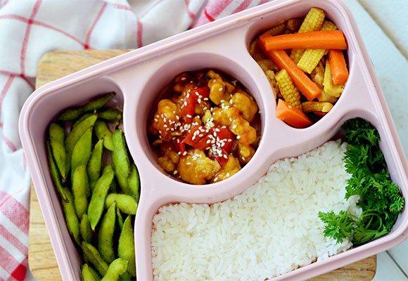 INDIKA9160FM's tweet photo. Selamat Hari Membawa Bekal Nasional. Jd kangen, zaman sekolah dulu suka dibekalin makanan sama ortu #IndikaOskar https://t.co/e3Skns6B5Q