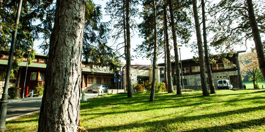 SrbijaTop10's tweet photo. Idealna destinacija za Posao i Uživanje na Fruskoj Gori #Ceptor #Andrevlje #MySerbia https://t.co/VqVf8WV2r7 https://t.co/1Ohca7PCMx