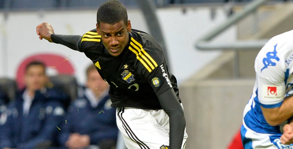 fotbollskanal's tweet photo. 16-årige jättetalangen nära nytt kontrakt med AIK: "Vi närmar oss"
https://t.co/BTr2HXAHid https://t.co/t7H2Gfpywd