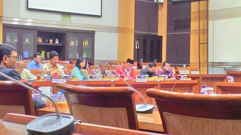 zoelArief's tweet photo. Mencari kebenaran dari kematian siyono #penegakanhukum https://t.co/wLeacLixwE