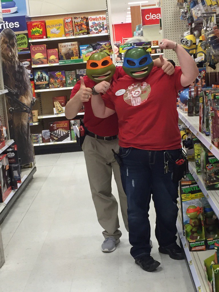 katie_konopasek's tweet photo. Leo and Mickystopped by to make inventory a success!! #skucheck #879 @katie_konopasek @clawler85 @dunlap_jen https://t.co/8AvnL6OPY5