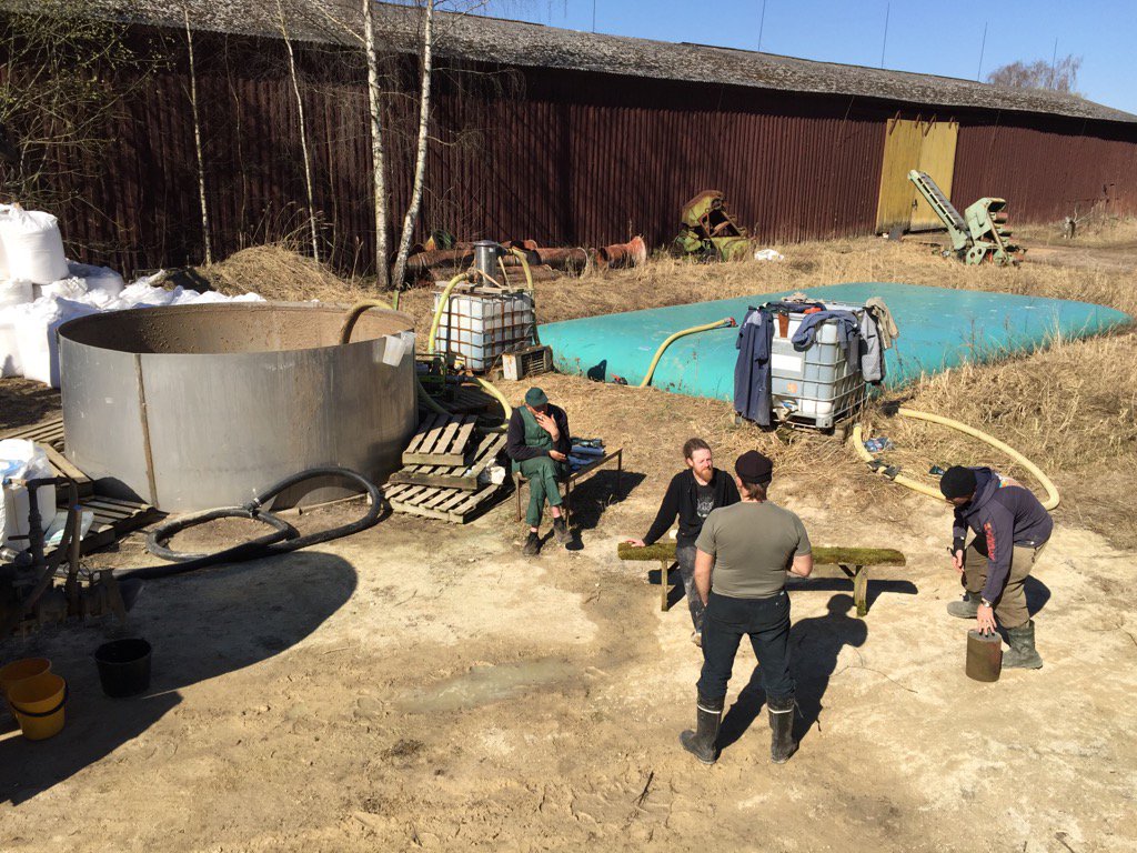 Ltoluts's tweet photo. Fert. Mixing 16 #cultan https://t.co/Y0rO6qNjCy