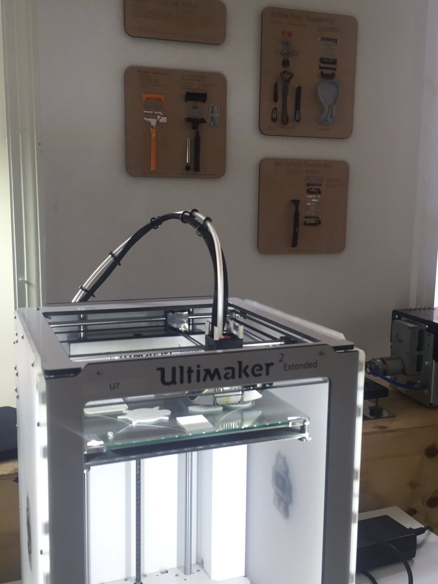UltimakerGB's tweet photo. Arrived @FabLabLondon great to see the #Ultimaker working its magic #makersatwork https://t.co/dzEUdOQaqb