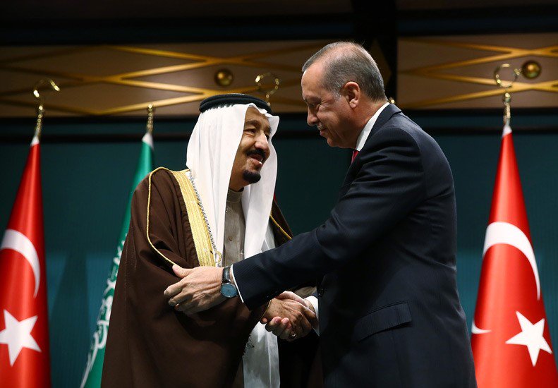 tcbestepe's tweet photo. Suudi Arabistan Kralı Selman’a Devlet Nişanı Verildi
https://t.co/wEps5QHamq https://t.co/b7xDizQhNo