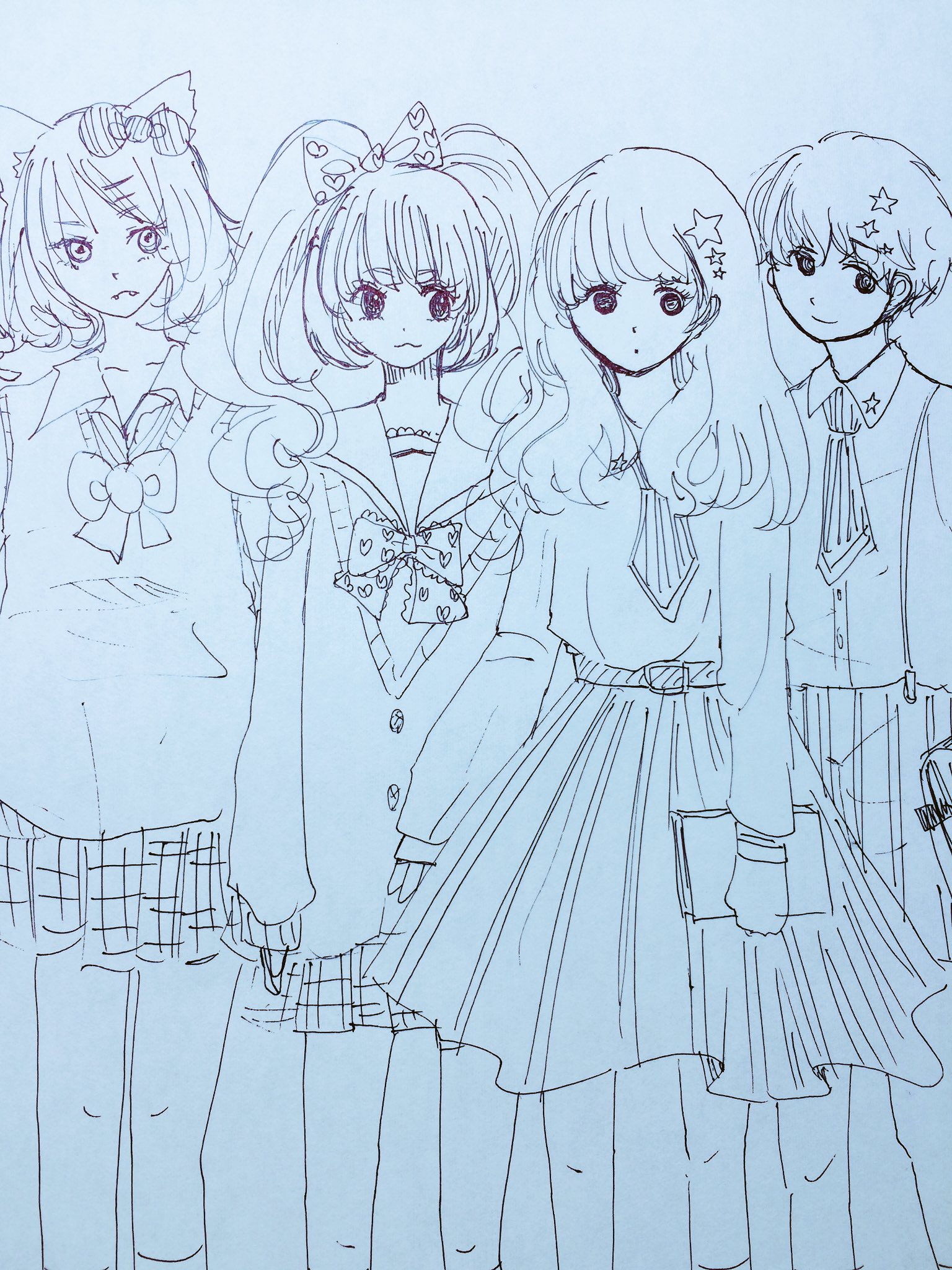 تويتر しゃけ على تويتر 左から キティ マイメロ キキララちゃん 見える 見えます 笑 擬人化 ボールペン画 イラストの輪 T Co Adlg3nrznf