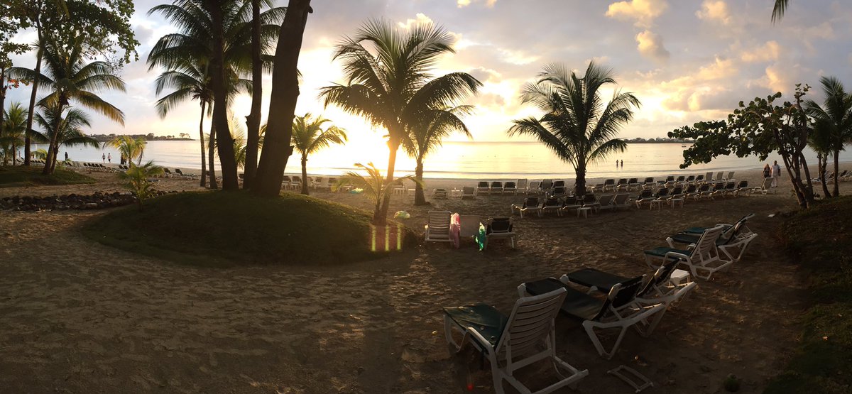 ehill97's tweet image. Take me back to Jamaica 😪