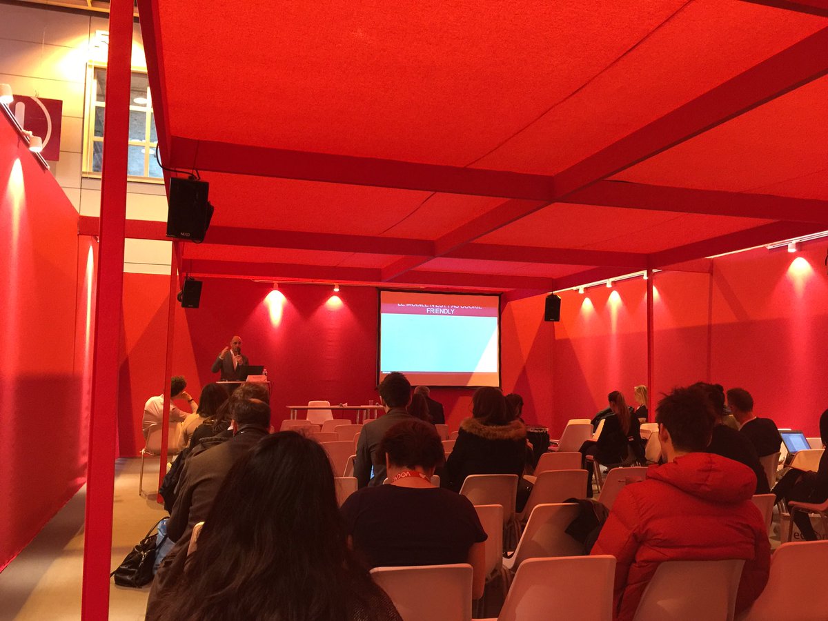 YvO_35's tweet image. Conférence @zanox_fr sur le #CrossDeviceTracking au salon #eMarketing2016