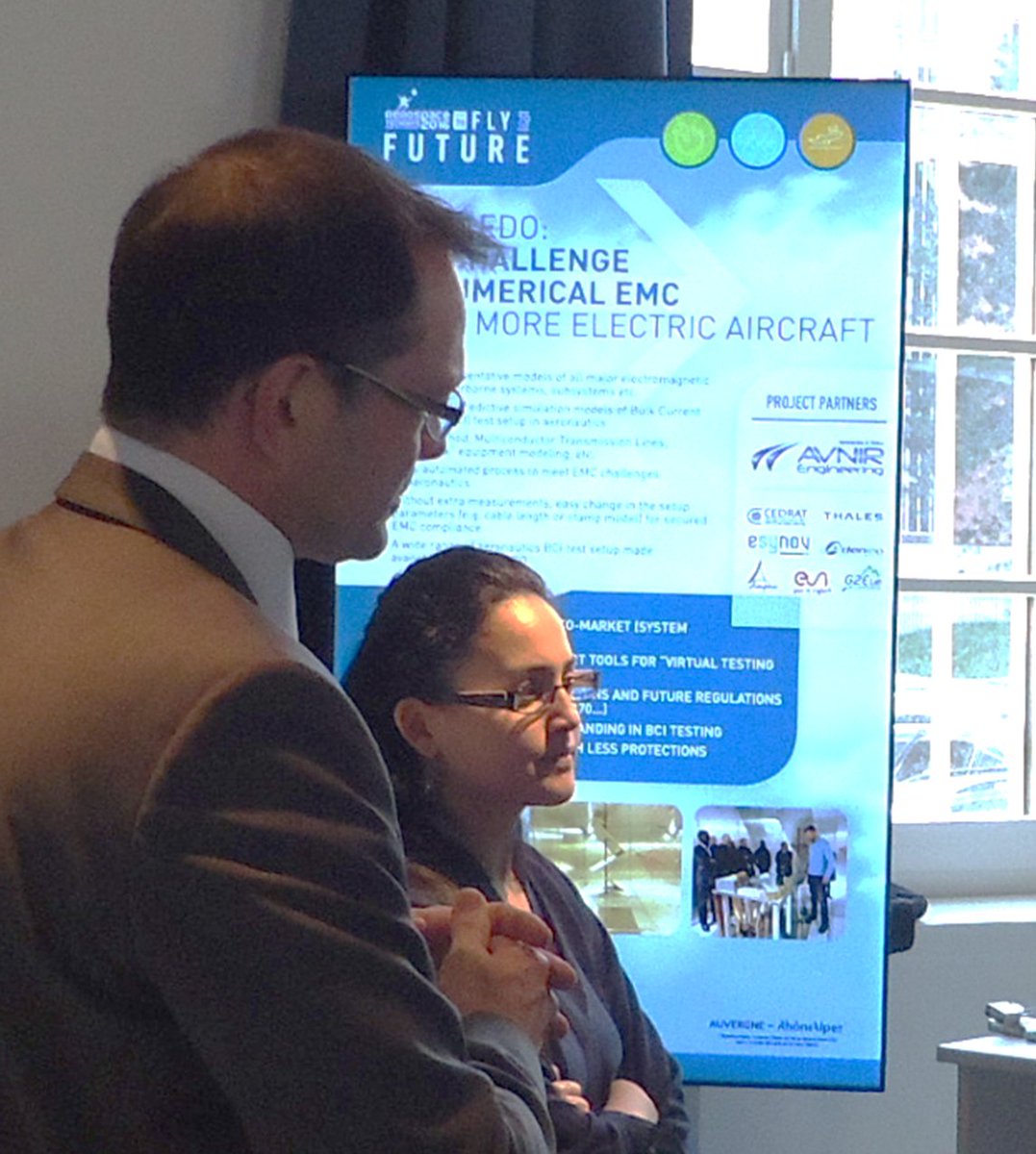 agnestrottet's tweet photo. #SIMUCEDO #CEM @adetelgroup #AerospaceTechdays @avnir @thales_avionics @ESIgroup @cedrat @ADPISAR @RFTLab https://t.co/Qvn65zffOl