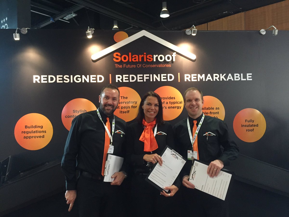 solarisroof's tweet photo. The Team are ready :-) @fitshow https://t.co/kfKoMvtdbF