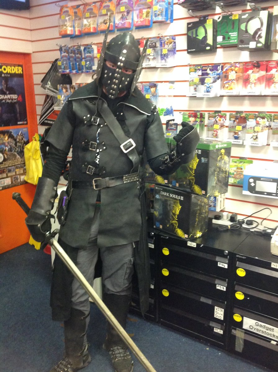 GraingerAshton's tweet photo. .@BandaiNamcoUK Struggling to get to my CollEds here in @GraingerAshton any tips on how to get them and not die? https://t.co/egxhmY6Va7
