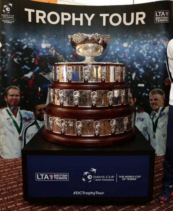 OxfordshireLTA's tweet photo. The #DCTrophyTour is coming to Oxfordshire! Thursday May 26th from 10am at the White Horse Tennis Centre https://t.co/YDzirGqrmy