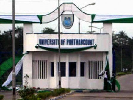 Hoyebeecee's tweet photo. When our #univeristy don turn to battle field, don't you think the future of the #country Is scary?! @MrPresidentNG  https://t.co/H0YZ79Dmpg