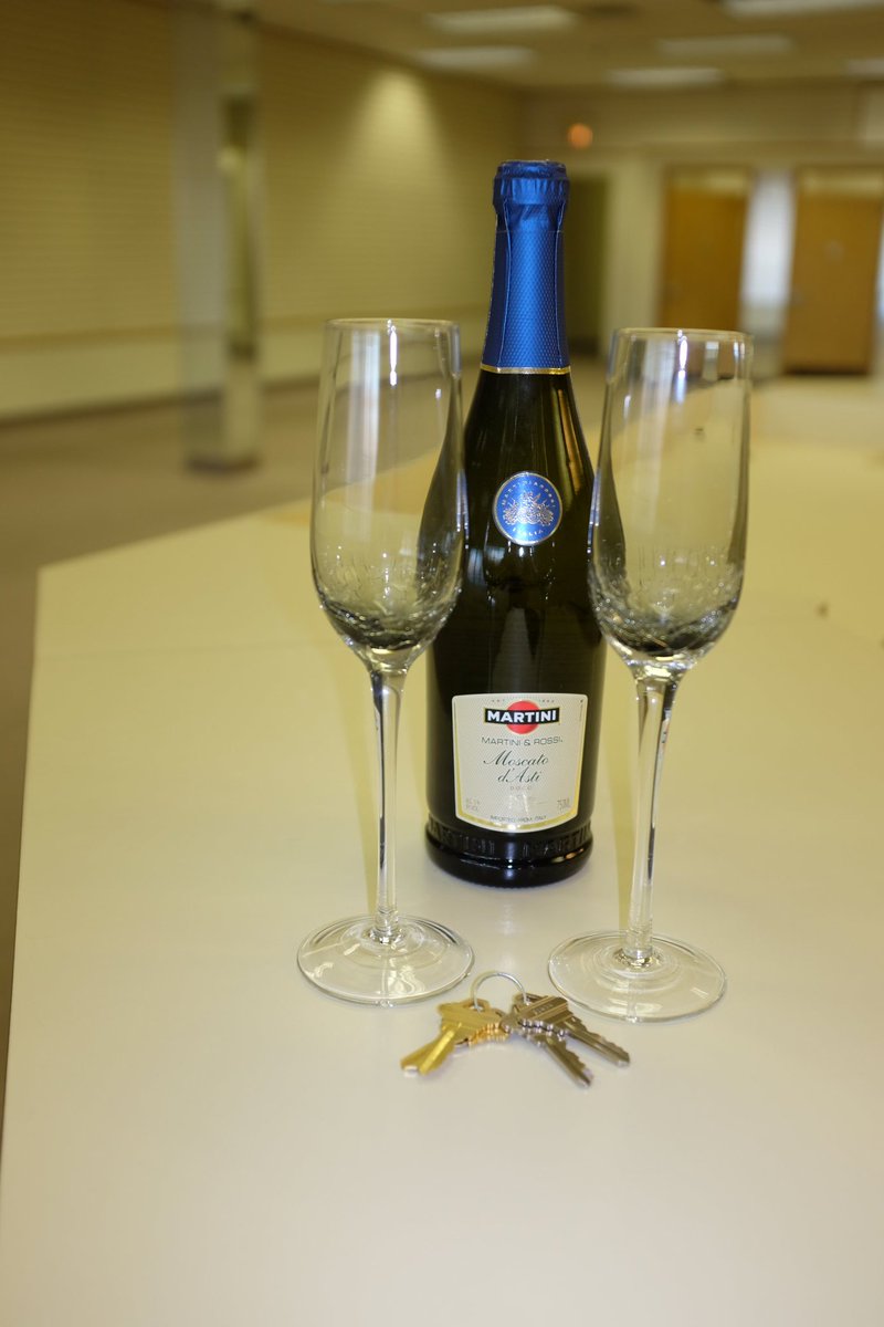 diycreations1's tweet image. DIY Creations got the keys to our space today! #wegotthekeys #diycreations #kcdiycreations #diycreations1