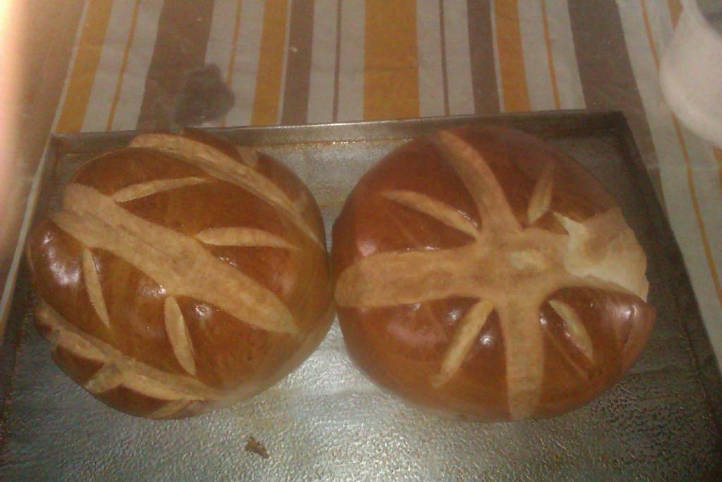 TaiwoBewaji's tweet image. Baking tin on point