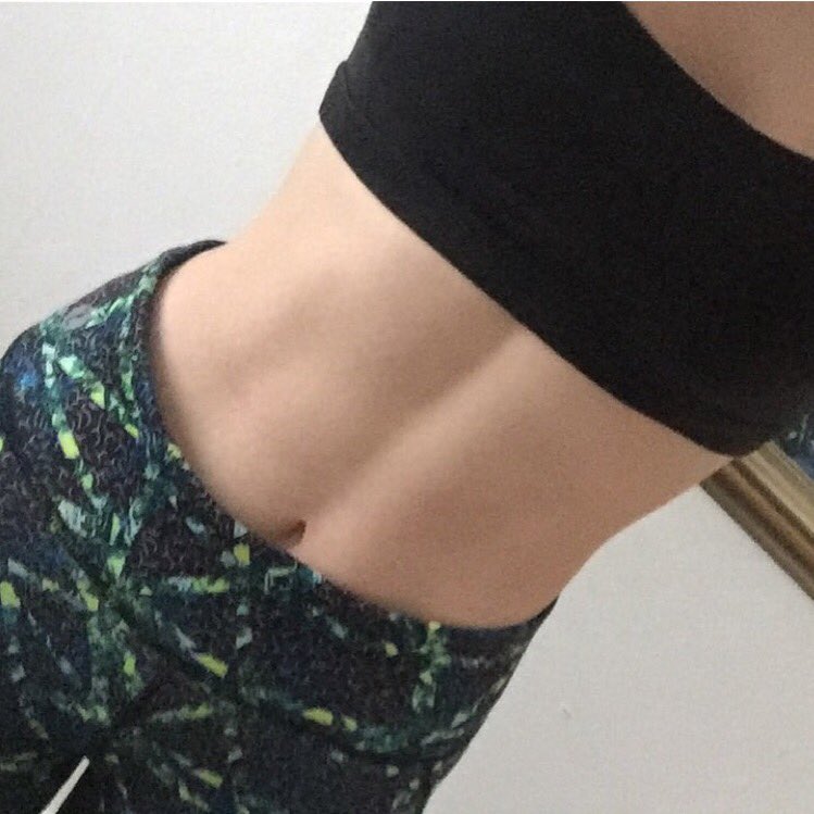 skayrobichaud's tweet photo. Abs are coming along again - eating better as well 👌🏻#healthy #fitness #better #food #happier https://t.co/b9CQiXm3aB