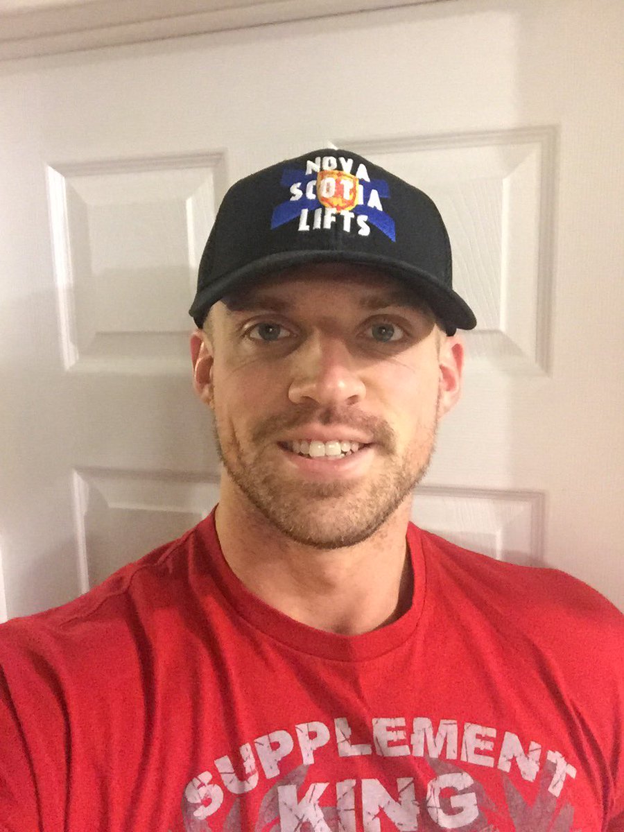 StrowShow's tweet photo. @902lifts #WearRed in #support of #cstbeckett #rcmp @ReganA02 @RCMPNS @RCMP_Nat_Div #902LIFTS https://t.co/xTqNjreSyS