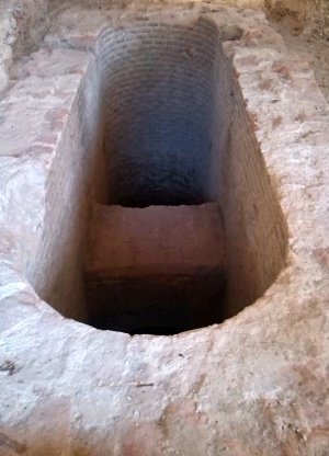 Posteriormente en la reforma realizada en este año 2016 salió a la luz la citada noria del emblemático recinto...