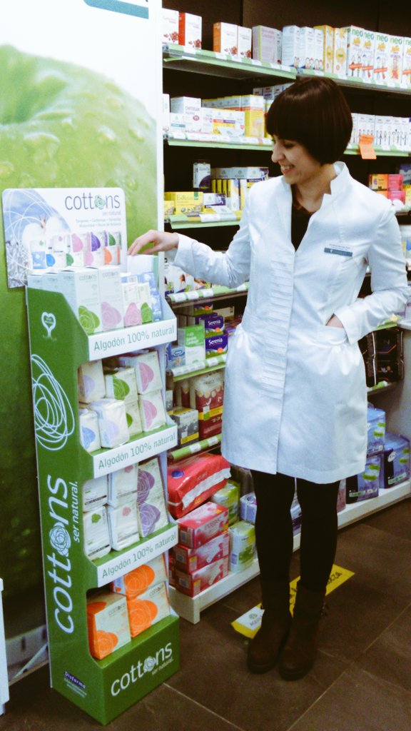DisfarmaMk's tweet photo. Empezamos a distribuir los expositores Cottons en farmacias!!! https://t.co/mfkoX4PoM9