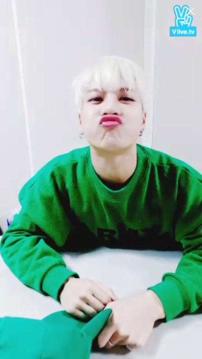 YuYu25d1's tweet photo. @got7jacklove 
うん笑笑
沢山とったわ笑笑😂💓 https://t.co/Rcszd0q2p5
