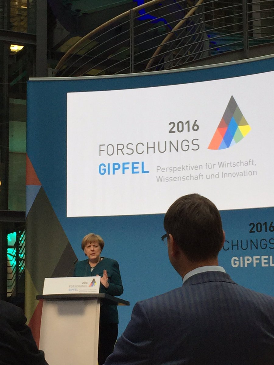 Dirk Slama tweet media