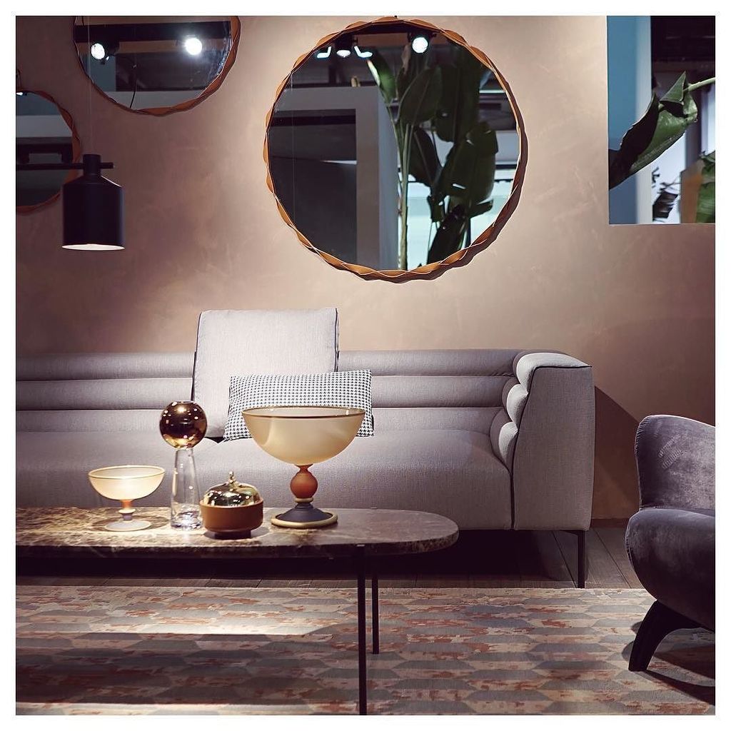GalleryJoYana's tweet photo. Jo_Yana : ZANOTTA sofa ... |
#FieraMilano #MilanDesignWeek #MilanDesignWeek #MDW16 #DesignBlogger #Design #Zanott… https://t.co/dyU1x7kk2N
