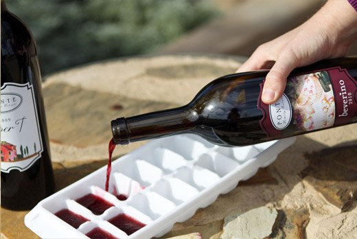 alawine's tweet photo. ...leftover #wine...use an ice cube tray to freeze it & use later for cooking! MT @VeoliaUK: @LFHW_UK https://t.co/huaUcEM3an