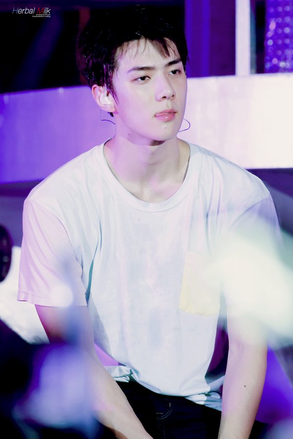 choidyhae's tweet photo. #HappySehunDay https://t.co/3jREKMIMTd