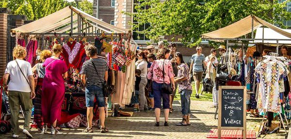 ORIGINALmarket's tweet photo. 16-5 #tweedepinksterdag organiseert #wereldsemarkten de 2e #wereldfair ism @volkenkunde! Zie https://t.co/wcWGaIvr44 https://t.co/85mQM23GU1