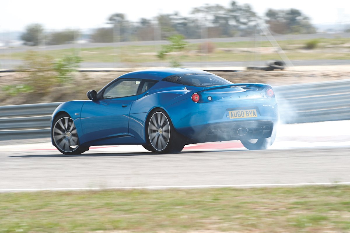 CPCarsforsale's tweet photo. Don't fancy a 911? The Lotus Evora is still one of the sweetest used 2+2s on the market: https://t.co/6uu5lIhNQ8 https://t.co/E42hsaVDnM