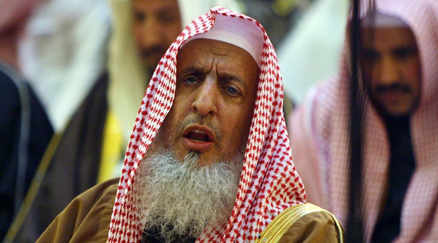 RT_com's tweet photo. Top Saudi cleric’s worldview: Driving exposes women to evil, churches must be destroyed https://t.co/kNuXpnEi6k https://t.co/VRW1VT3KCJ
