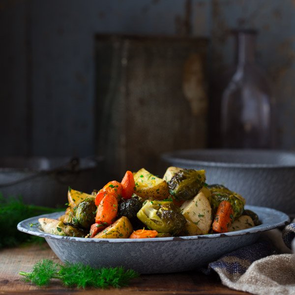 {NEW} Roasted Root Vegetables with Tender Spring Herbs and Lemon Zest #glutenfree #CSA healthyseasonalrecipes.com/roasted-root-v…