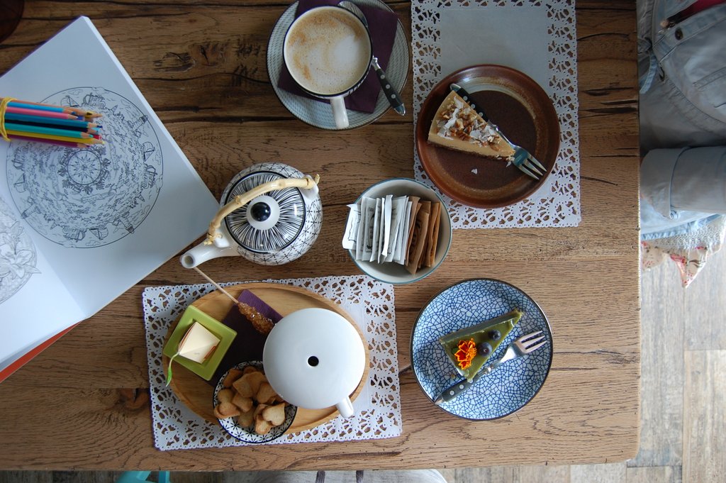 iristsimcot's tweet photo. @romeowcatbistro is definitely my favorite café in Rome #visitrome #rometips #travelblogger https://t.co/NZSSgi2hUV