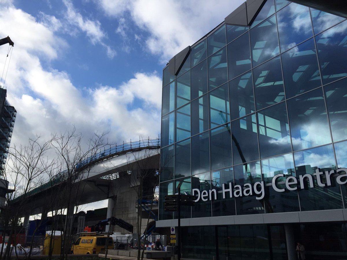 Wat wordt het mooi! #HSE #ZJA <a href="/vdBee/">Hans v.d. Bersselaar</a> @KnippersHelbig @BAMInfra_nl <a href="/ProRail/">ProRail</a> <a href="/DHNCentraal/">DenHaagNieuwCentraal</a> <a href="/DHNCentraal/">DenHaagNieuwCentraal</a> @Katja2804