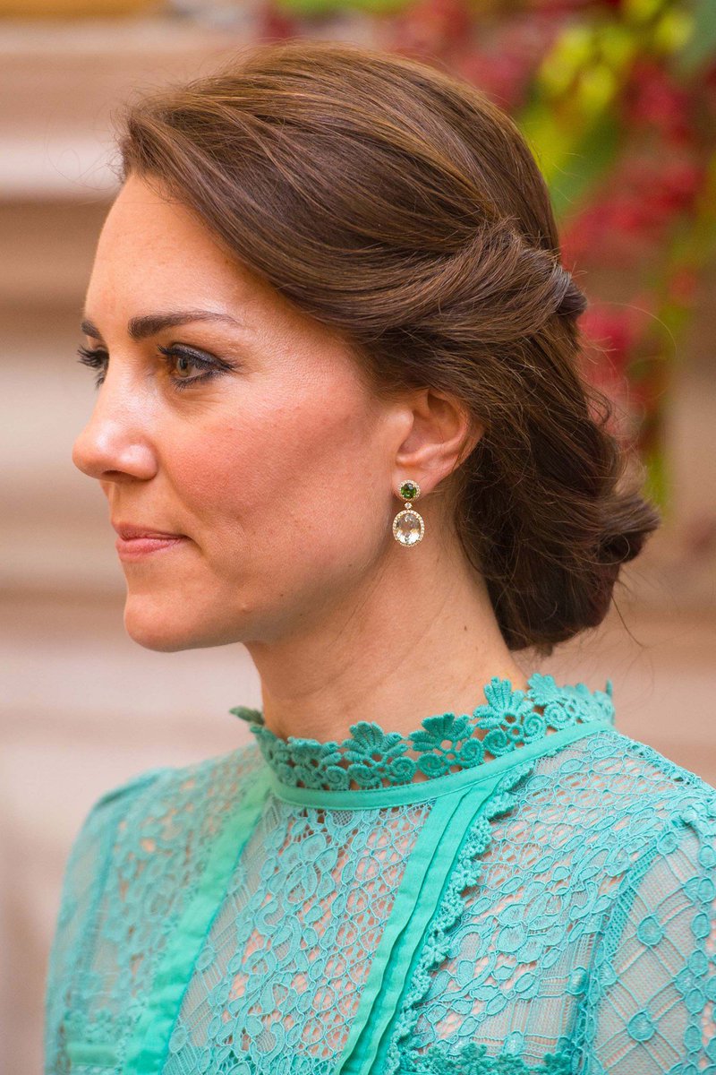 BritishVogue's tweet photo. See the Duchess of Cambridge's India tour hairstyles here: https://t.co/FUjs2D9OiE https://t.co/ZydZkuiL4T