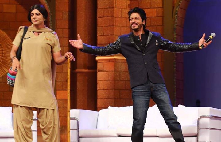 Shahrukh Khan and Sunil Grover on The Kapil Sharma Show