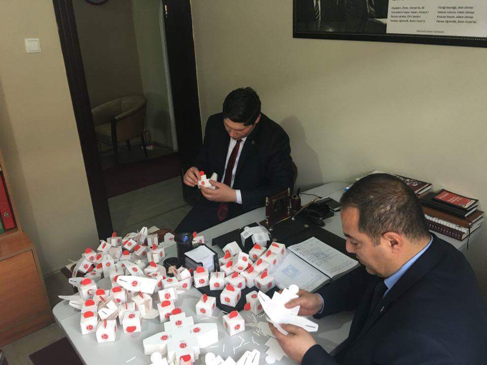 mhpaltindag's tweet photo. Kutlu Doğum Haftasında  Altındağ İlçemizin bütün camilerinde 10.000 adet lokum şeker gülsuyu zemzem dağıtılacaktır https://t.co/67fQR6STZZ