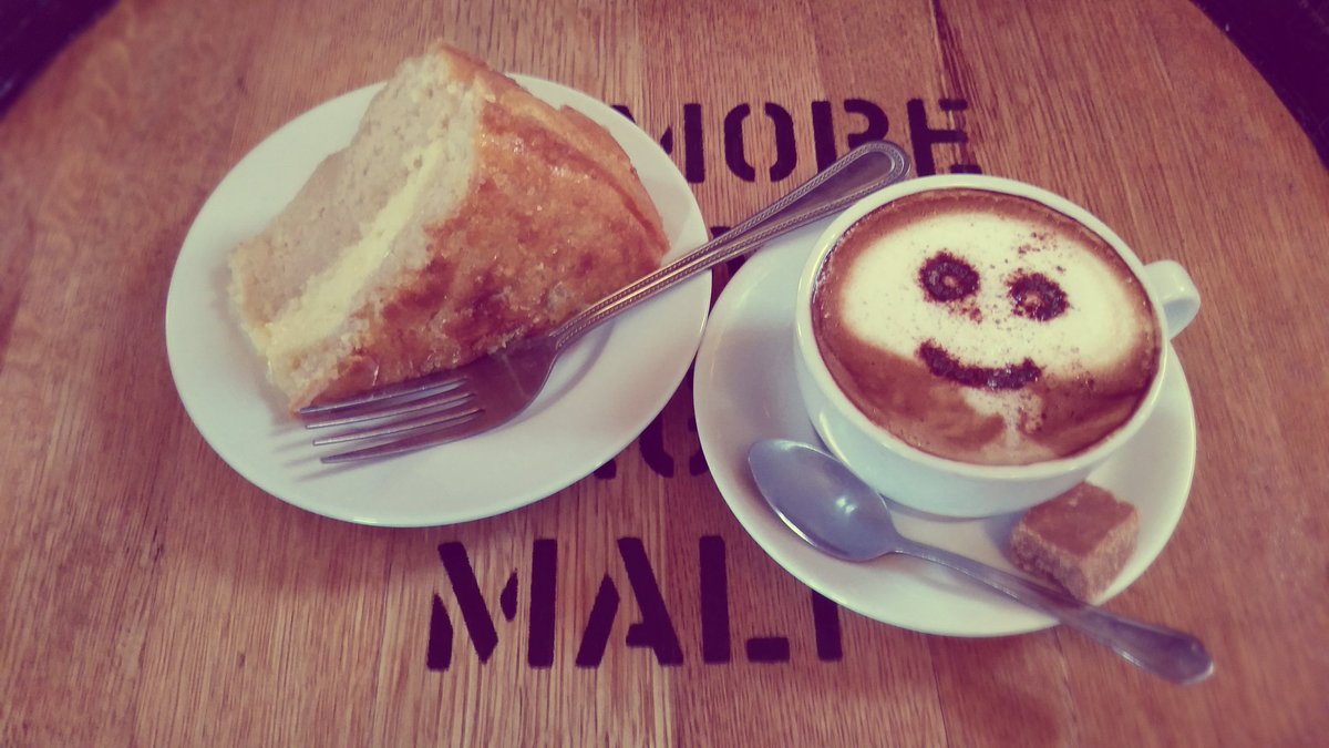 cathedralhouse1's tweet photo. Coffee/Tea &amp; Cake £3 @ Cathedral House. Today's cake is Lemon Drizzle :)
#glasgow #cake #coffee #tea https://t.co/9hocVhv46d
