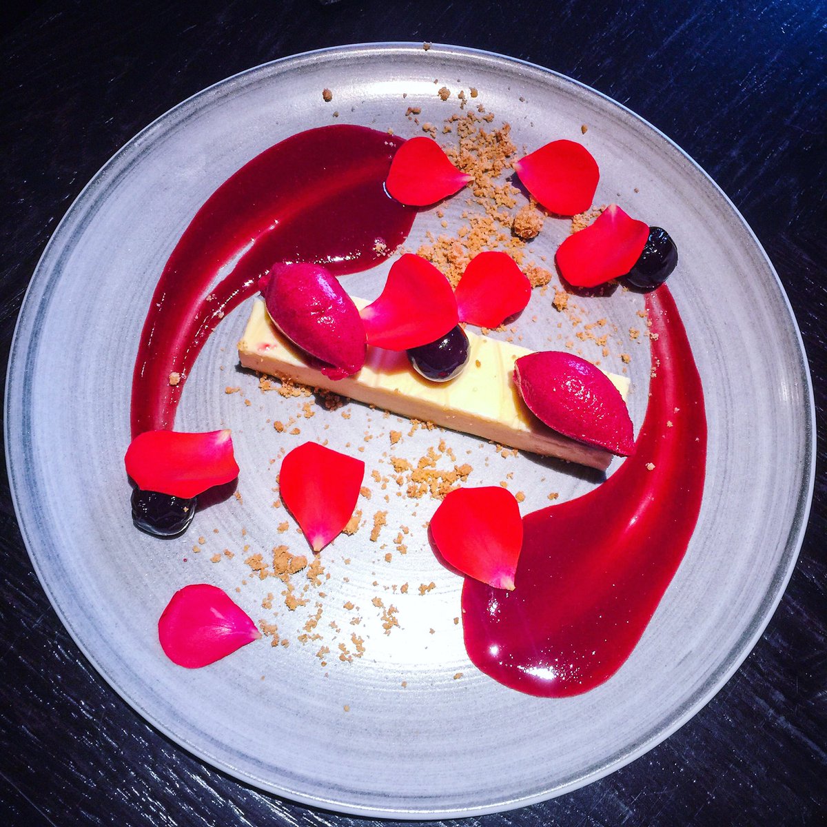 dance2eat's tweet photo. #WhiteChocolate #Bavarois #Cherries #RosePerfume #Dessert #AquaNueva @AquaLondon #OxfordCircus #London #Dance2Eat https://t.co/pjPXAxpKeP