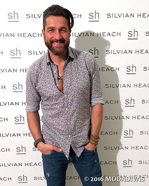 <a href="/Silvian_Heach/">Silvian Heach</a> : #shopping in Milan will be really fun! #chanel <a href="/LeDonatella/">Donatella-Official</a> <a href="/edoardostoppa/">Edoardo Stoppa</a> 
modadivas.com/Magazine/Defau…